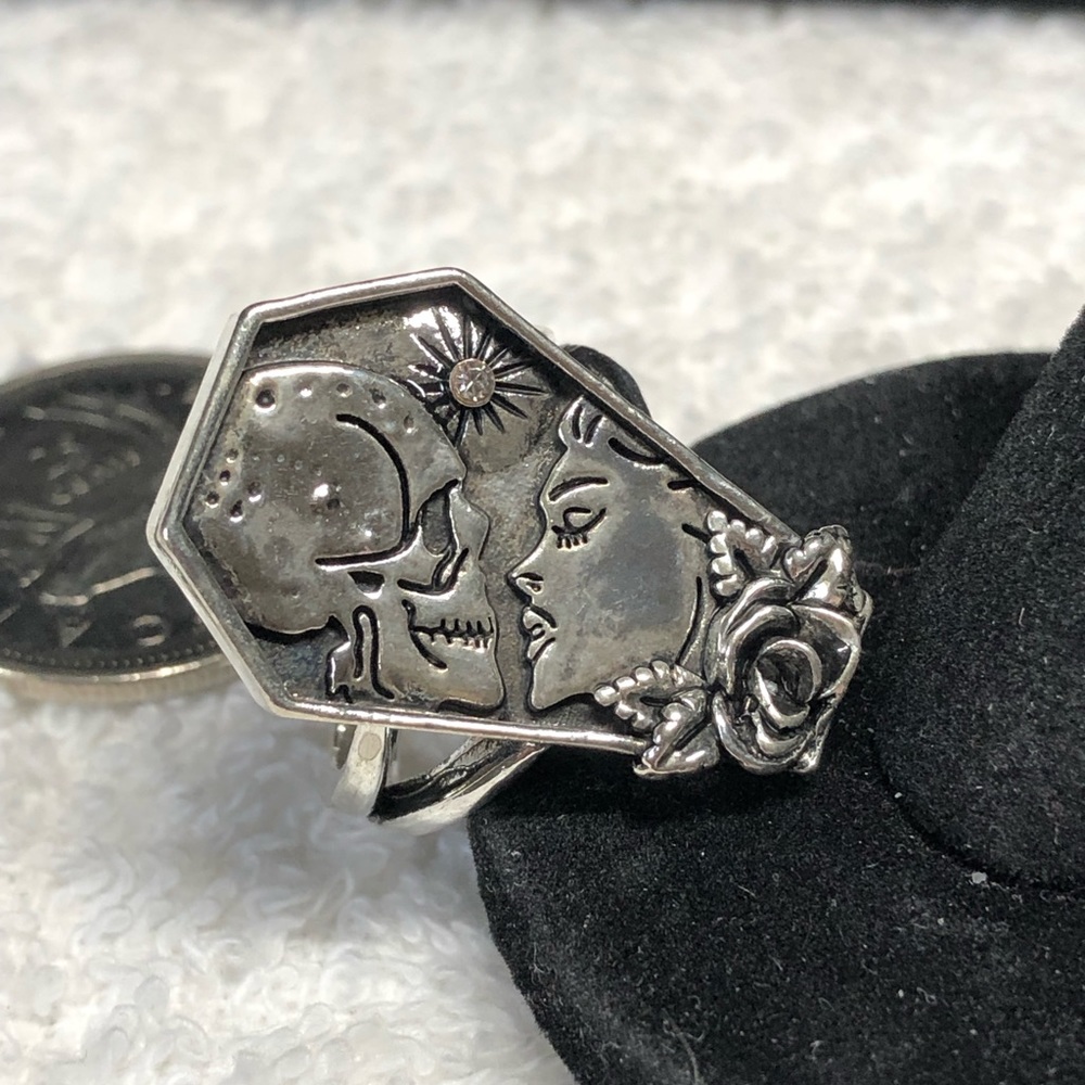 Sterling Silver Gothic Skull & Woman Coffin Ring - Silver SZ 7